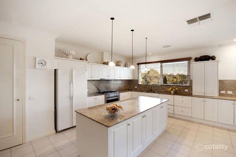 Property photo of 10 Lomond Court Warrandyte VIC 3113