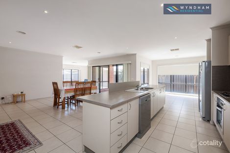 Property photo of 13 Penrose Promenade Tarneit VIC 3029