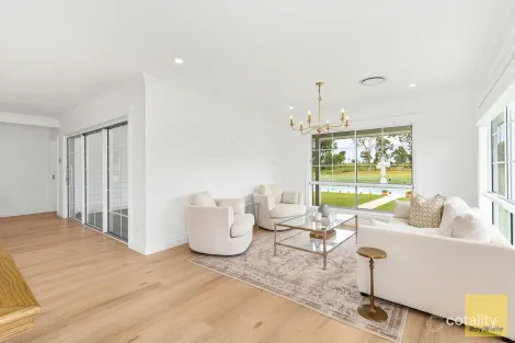 Property photo of 301 Chudleigh Drive Emerald QLD 4720