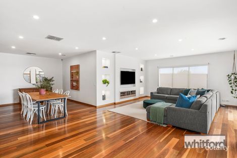 Property photo of 10 Mackie Close Hamlyn Heights VIC 3215