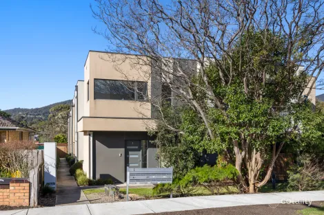 Property photo of 1/5 Cypress Avenue Boronia VIC 3155