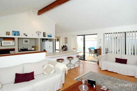 Property photo of 52B Henley Street Como WA 6152