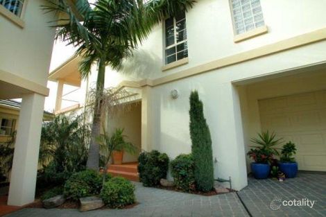 2/4 Newbold Cl, Thirroul, NSW 2515