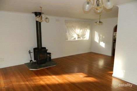 Property photo of 7 Harvey Close Altona Meadows VIC 3028