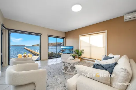 Property photo of 17 Victory Parade Tascott NSW 2250