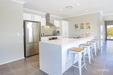 Property photo of 8 Ivor Avenue Middleton Grange NSW 2171