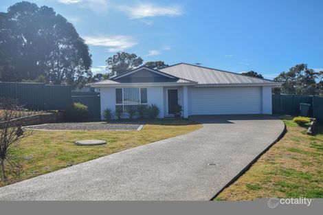 Property photo of 12 Molloy Place Young NSW 2594