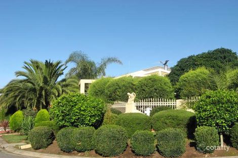 12 Wakelin Cres, Taylors Lakes, VIC 3038