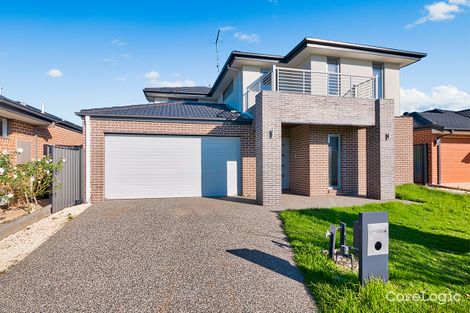 Property photo of 22 Hollingrove Avenue Clyde North VIC 3978