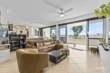 Property photo of 4/200 Swann Road Taringa QLD 4068