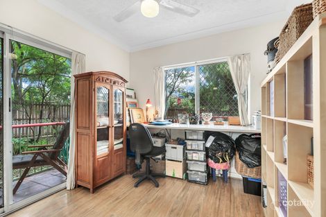 Property photo of 3/282 Cavendish Road Coorparoo QLD 4151