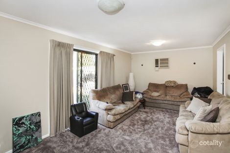 Property photo of 27 Pinnacle Crescent Brookfield VIC 3338