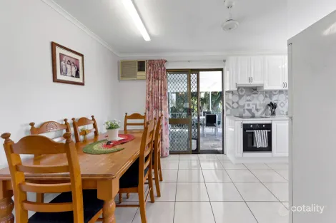 Property photo of 9 Shiral Drive Beaconsfield QLD 4740
