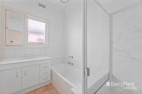 Property photo of 80 Blamey Street Bentleigh East VIC 3165