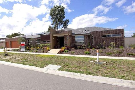 3 Spring Hill Rd, Langwarrin, VIC 3910