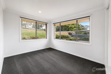 Property photo of 11 Campion Parade Armidale NSW 2350