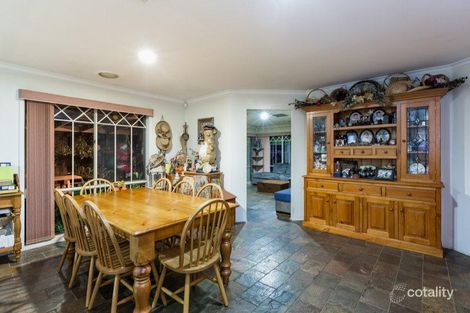 Property photo of 2 Kacatica Place Brookfield VIC 3338