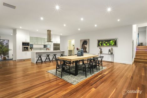 Property photo of 19 Yarra Hill Close Lower Plenty VIC 3093