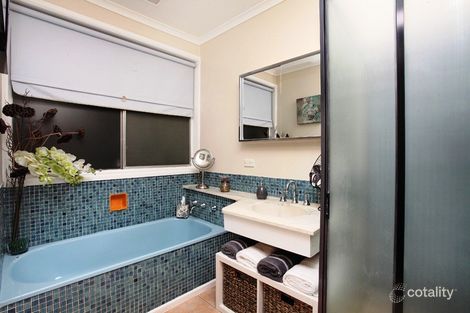 Property photo of 5 Abinger Court Gladstone Park VIC 3043
