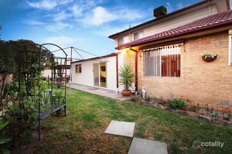 Property photo of 5 Abinger Court Gladstone Park VIC 3043