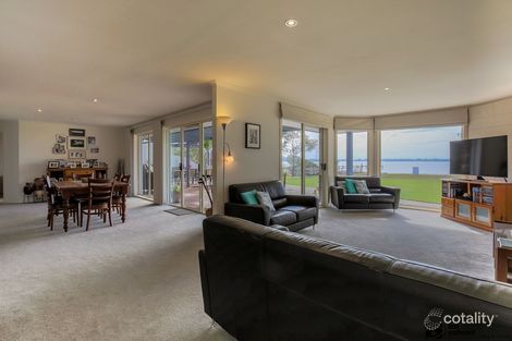 Property photo of 2 Green Court Eagle Point VIC 3878