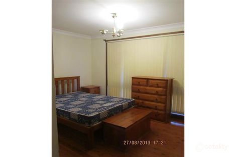 Property photo of 8 Melbourne Road St Johns Park NSW 2176