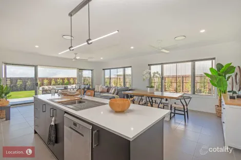 Property photo of 8 Plover Court Bargara QLD 4670