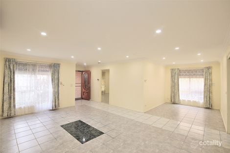 Property photo of 10 Dilley Close Noble Park North VIC 3174