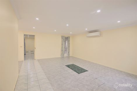 Property photo of 10 Dilley Close Noble Park North VIC 3174