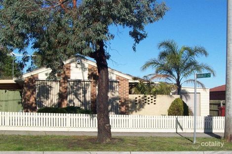 8 Geraldine Dr, Hampton Park, VIC 3976