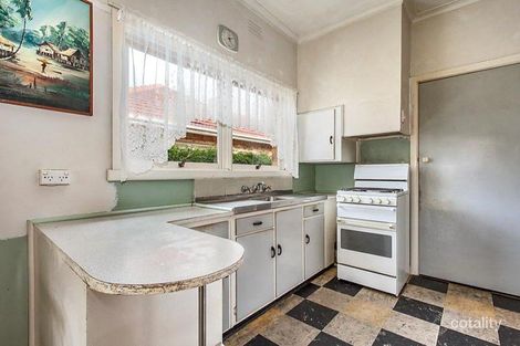 Property photo of 18 Wards Grove Bentleigh East VIC 3165