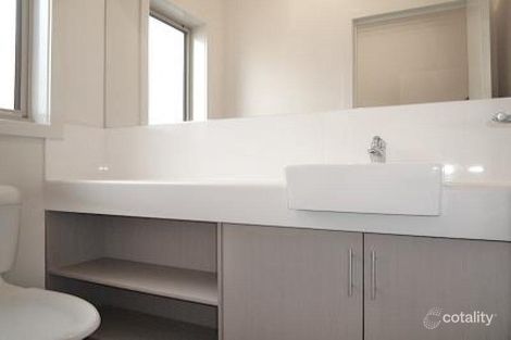 Property photo of 1/51 St Vigeons Road Reservoir VIC 3073