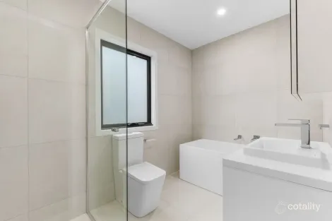 Property photo of 2B Summit Road Frankston VIC 3199