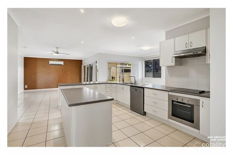 Property photo of 34 Lamb Avenue Gracemere QLD 4702