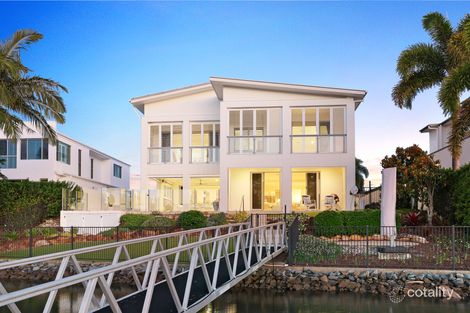 Property photo of 2032 The Circle Hope Island QLD 4212