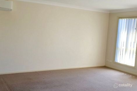 Property photo of 4 Windeyer Place St Helens Park NSW 2560