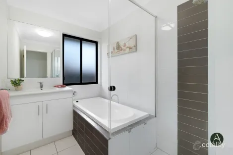 Property photo of 9 Wildflower Circuit Upper Coomera QLD 4209