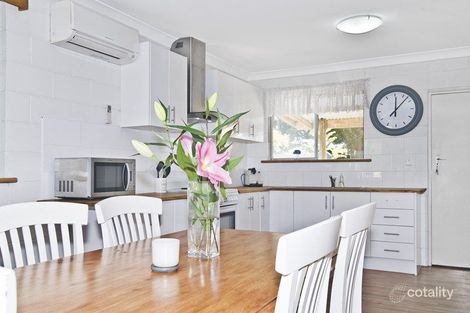 Property photo of 19 Bates Way Warnbro WA 6169