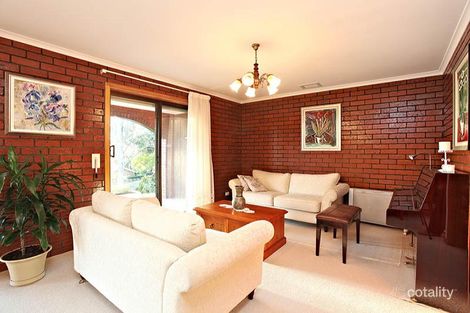 Property photo of 14 Parry Drive Mooroolbark VIC 3138