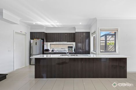 Property photo of 2/19 Federal Drive Wyndham Vale VIC 3024