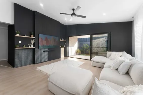 Property photo of 3 Racemosa Court Redland Bay QLD 4165