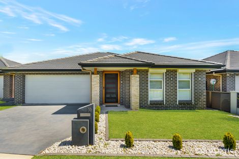 Property photo of 33 Bourne Ridge Oran Park NSW 2570