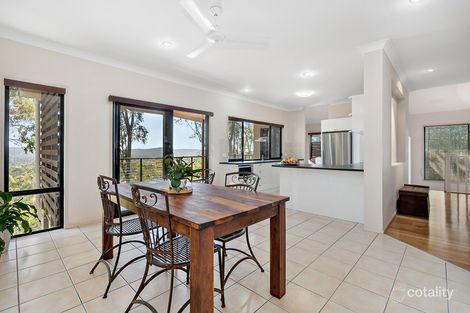 Property photo of 19 Tara Vista Boulevard Highland Park QLD 4211