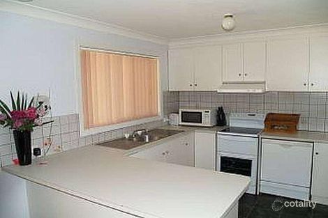 Property photo of 44 Langi Crescent Glenfield Park NSW 2650