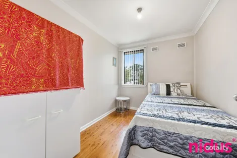 Property photo of 34 Neriba Crescent Whalan NSW 2770