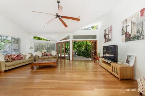 2/8 Wildwood Ct, Surfers Paradise, QLD 4217