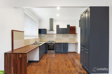 17 Pooraka Ave, West Wollongong, NSW 2500