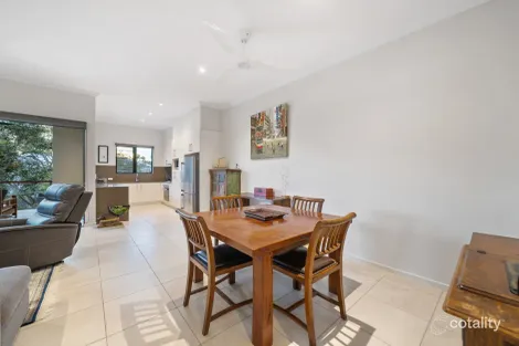 Property photo of 6/6 Sixth Avenue Sandgate QLD 4017
