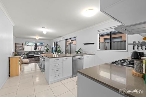 Property photo of 6 Willowtree Drive Pakenham VIC 3810