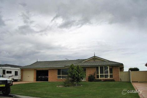 34 Hilldale Dr, Cameron Park, NSW 2285